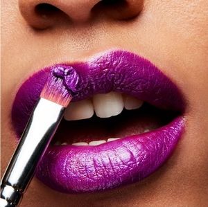 Mac amplified lipstick. VIOLETTA